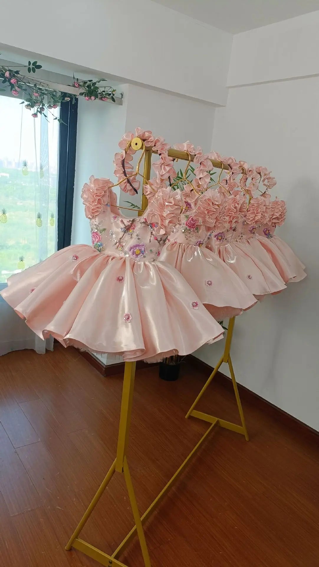 New baby high-end dress is suitable for 0-4-year-old baby old party dress girl dress embroidered sweet children's clothing